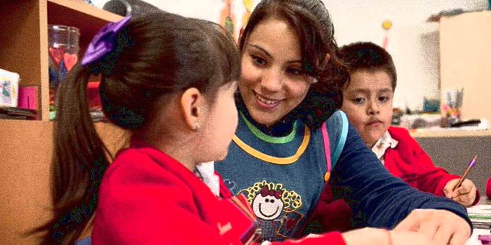 Enseñar, cuidar y amar: tareas de la educadora. Mariana Covarrubias